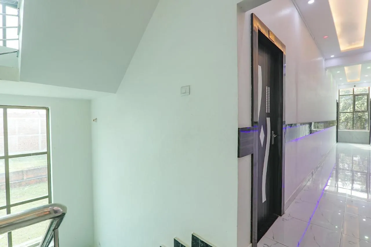 Hotel Fabhotel Lumbini International Varanasi